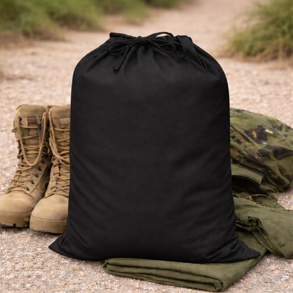 סל כביסה שחור בעיצוב אישי