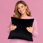 כרית 40 ס"מ שחורה בעיצוב עצמי