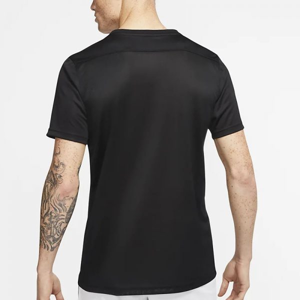 חולצת דרייפיט צבע שחור נייק [דגם BV6708]