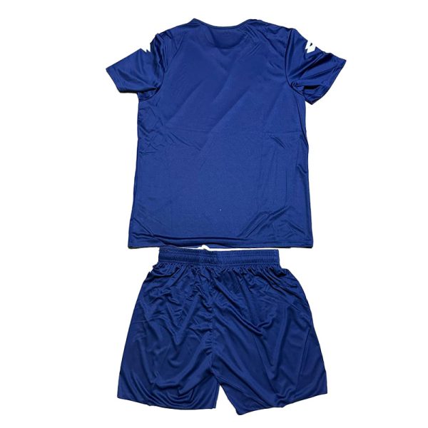 חליפת כדורגל כחול נייבי דגם V – בעיצוב עצמי אונליין