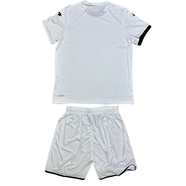 חליפת כדורגל לבנה דגם S – בעיצוב עצמי אונליין