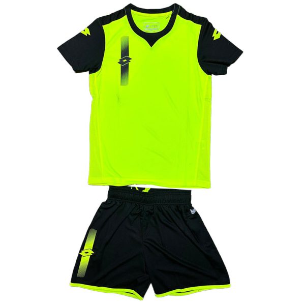 חליפת כדורגל צהוב זרחני דגם V – בעיצוב עצמי אונליין