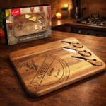 סט לוח עץ מהודר לחיתוך גבינות משולב עם 3 סכיני גבינה [Comida]