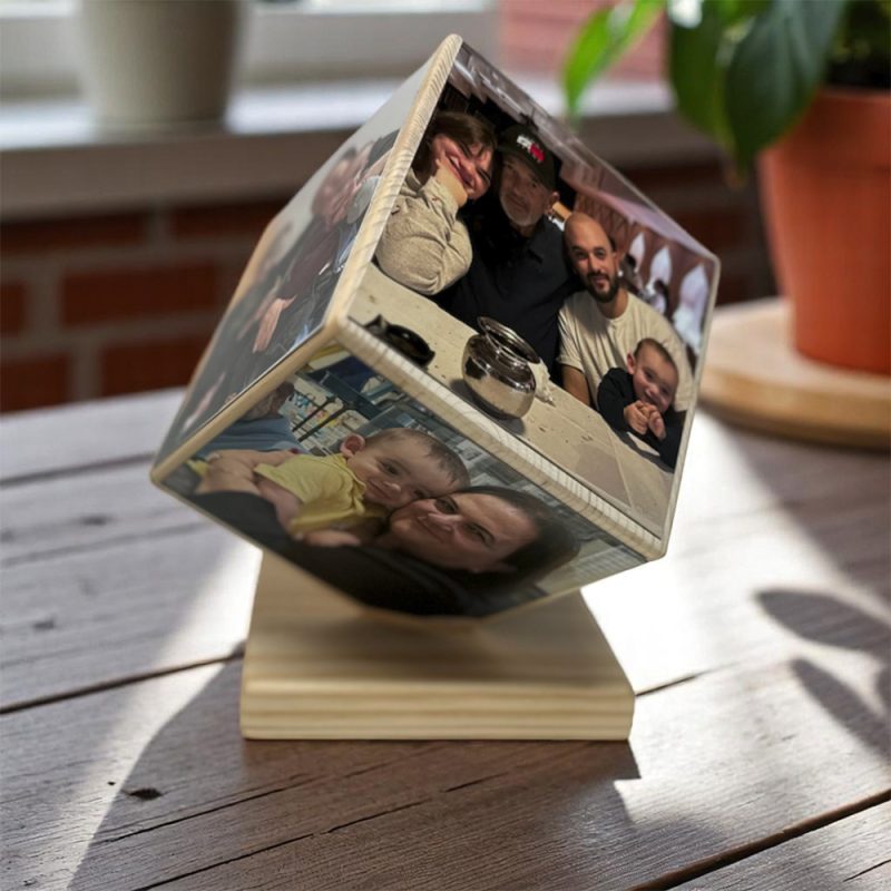 ⁦Photo Memory Cube - מעמד קוביית עץ עם הדפסת תמונות וחריטת טקסט⁩ – תמונה ⁦6⁩