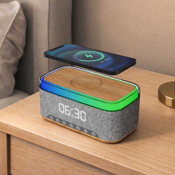 מטען שעון ורמקול עם חריטה