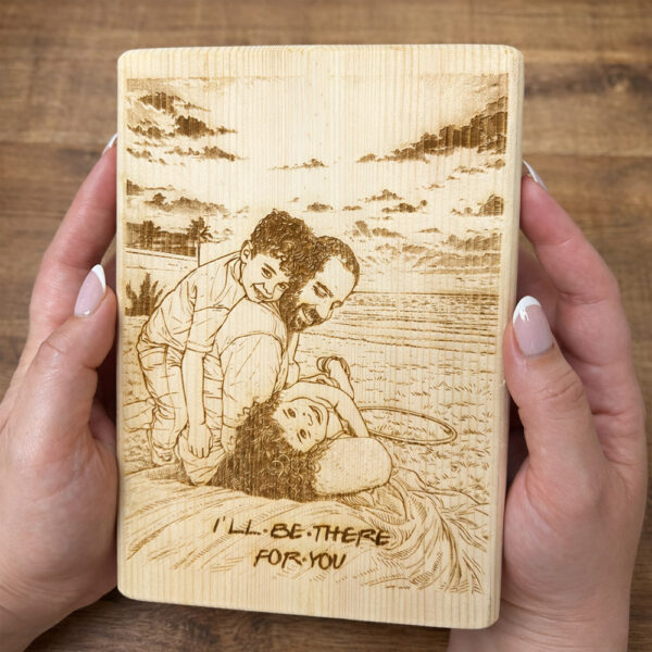 *Heartwood* – בלוק עץ עם חריטה אישית מתמונה